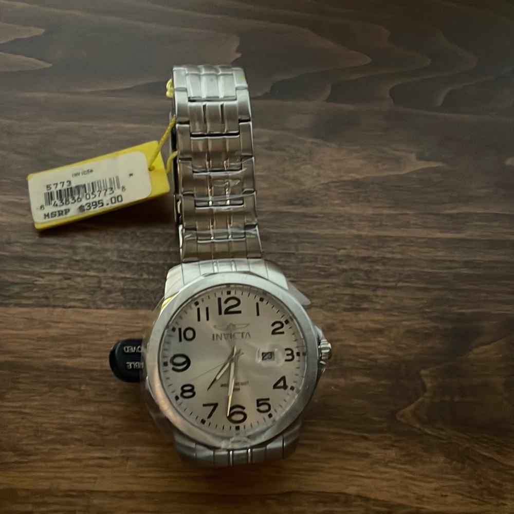 Men’s 2010 Invicta Wristwatch NWT
